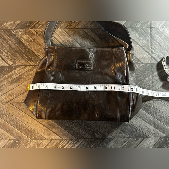 The Stone Dark Brown Women Leather Adjustable Strap Shoulder Bag - Picture 11 of 13